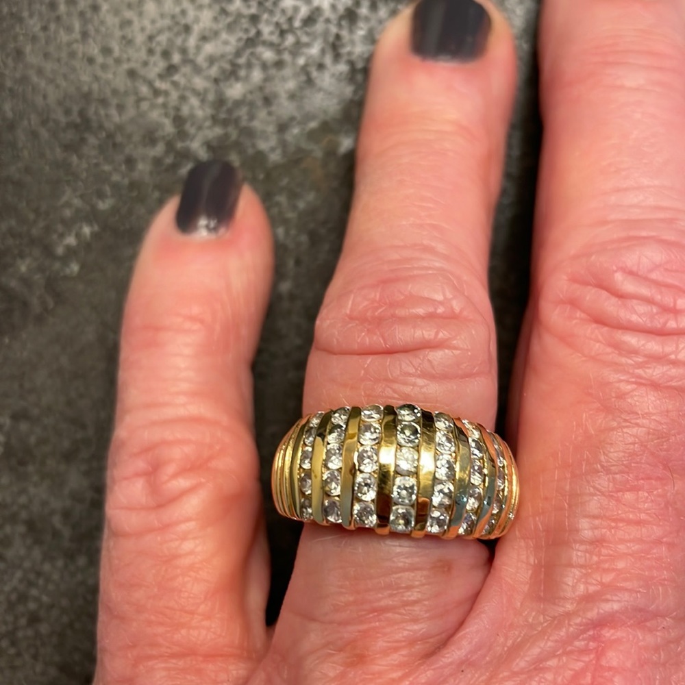 Gorgeous Classic Gold and CZ Band, Size 6 1/2